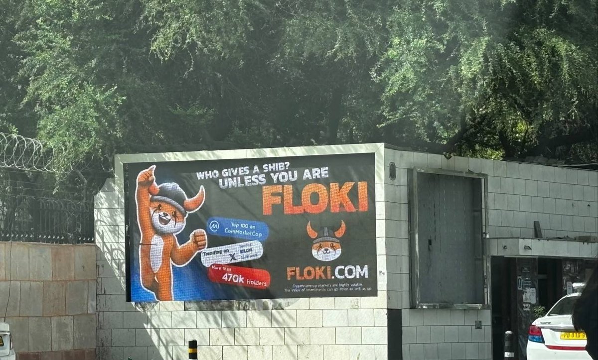 pranalik26's tweet photo. 🇮🇳 Brilliant marketing at its finest! 

Remember the 'Missed $DOGE get $FLOKI' ad campaign in London?
 
Now, here's the Indian version with a twist!

In a savvy move, they've highlighted $SHIB, more famous than #DOGE in India,to attract maximum attention. 

Clever move,indeed! 👏 https://t.co/1pdsGjXSk7