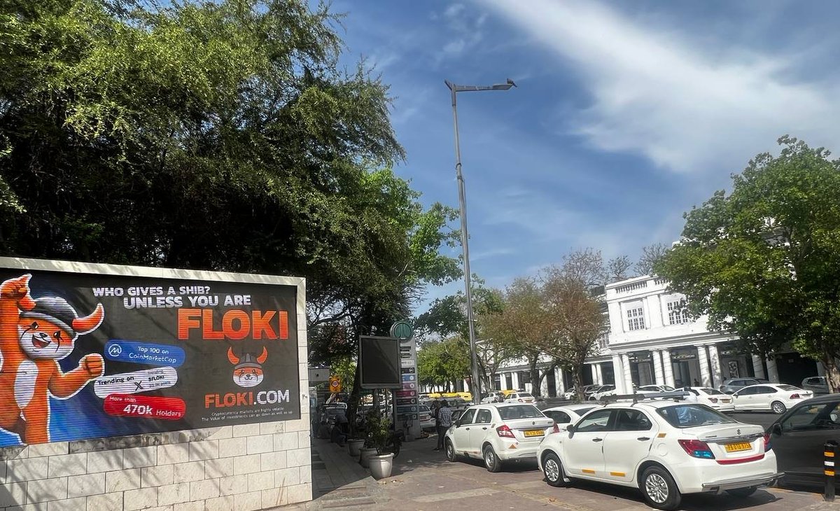 pranalik26's tweet photo. 🇮🇳 Brilliant marketing at its finest! 

Remember the 'Missed $DOGE get $FLOKI' ad campaign in London?
 
Now, here's the Indian version with a twist!

In a savvy move, they've highlighted $SHIB, more famous than #DOGE in India,to attract maximum attention. 

Clever move,indeed! 👏 https://t.co/1pdsGjXSk7