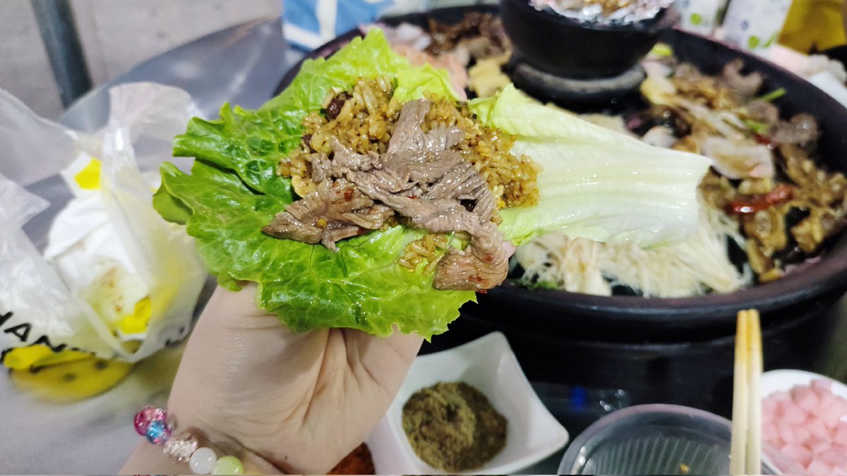 tongyanjuruing's tweet photo. #烟火气 一定要和自己喜欢的人干饭 https://t.co/Mr4yJFs31t