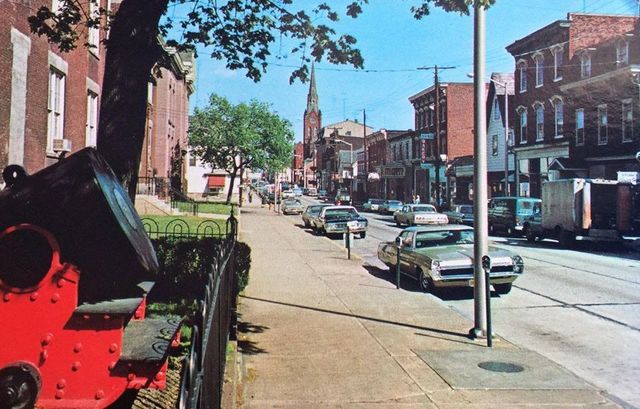 This #MainStreetMonday we're heading north & turning back the clock in vintage Phillipsburg, New Jersey.

This quaint, waterfront town is located in Warren County -- a county known for having some of the most scenic terrain in the state -- and is home to about 15k residents.