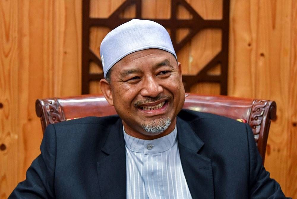 MB Kelantan umum masalah bekalan air bersih di negeri itu telah selesai sepenuhnya. “April Fool,” ujarnya berdekah.