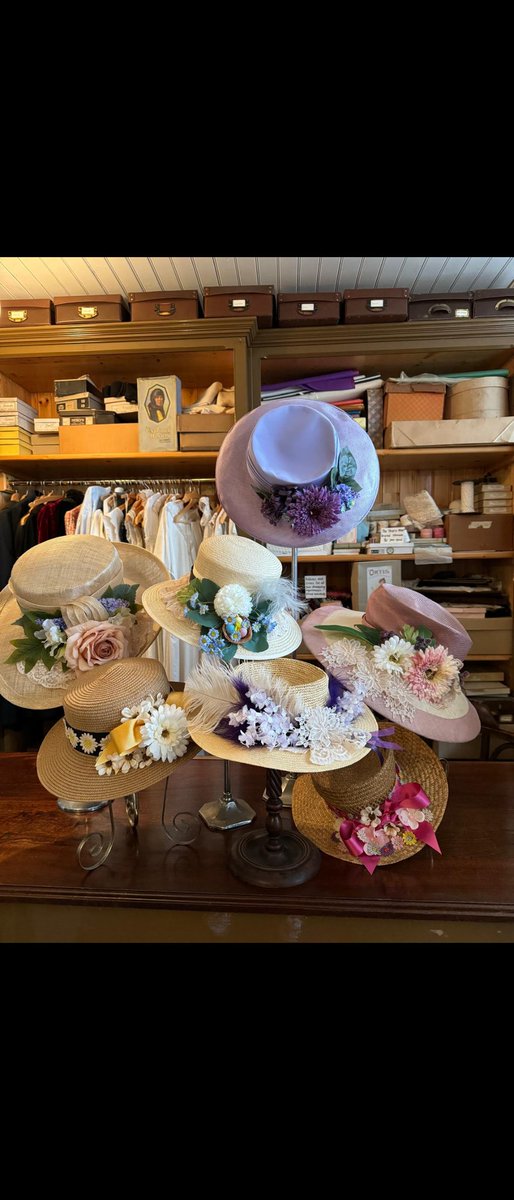roisin_aiston's tweet photo. Easter hats! ❤️ I had the most wonderful day working and learning from @valeriewilson57 on how to decorate hats for Easter the Edwardian way! Nothing is too much! 😁 First go at it and I loved it!!😊 https://t.co/AvIWytxc5d