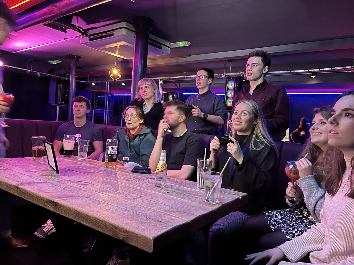 Eliza Dempsey tweet media