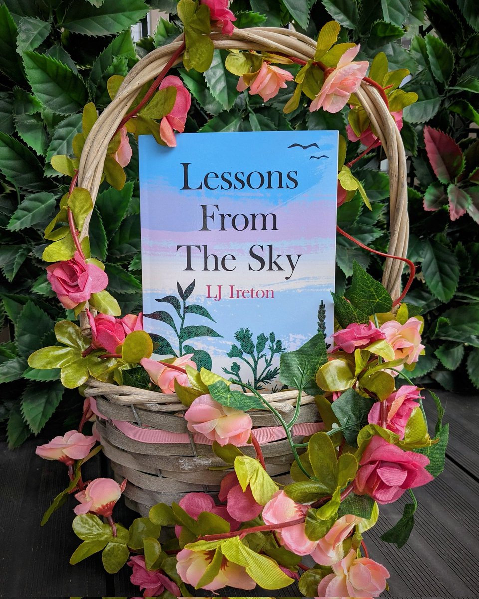 Out now and perfect for Spring, 'Lessons From The Sky' - the debut nature poetry collection from LJ Ireton from @EllipsisImprint 'LJ has the gift of seeing the magic in nature, and weaving it into the most beautiful, profound poetry.'  @kmlarwood