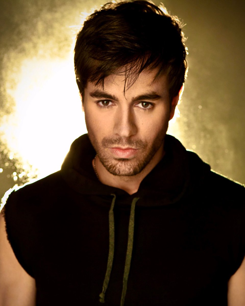 enriquesupdates's tweet photo. Enrique Iglesias is the most streamed Spanish artist on Spotify, with total streams exceeding 9 billion! 🎉🤩 https://t.co/95d3YPI0oZ