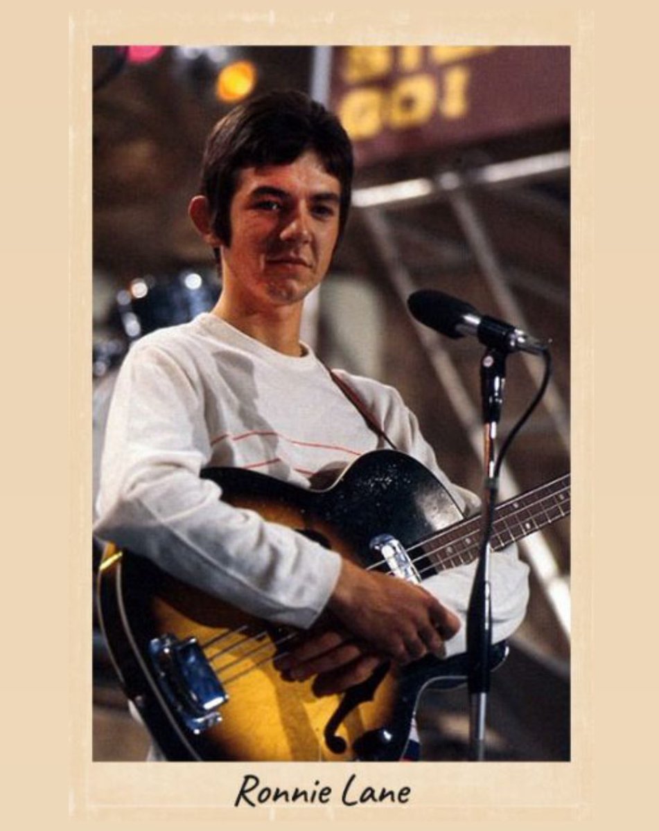 Happy Heavenly Birthday to Ronnie Lane 🎶
•
#birthday #heavenlybirthday #ronnielane #smallfaces