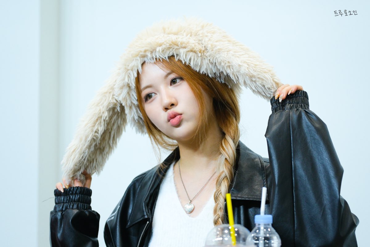 staff_TRIBE's tweet photo. #트라이비 #TRI_BE #지아 #Jia
#240323

┌─────┐
│  미모주의  │
└∩────∩┘
   ヽ(`・ω・´)ノ https://t.co/H0bk62lnwp