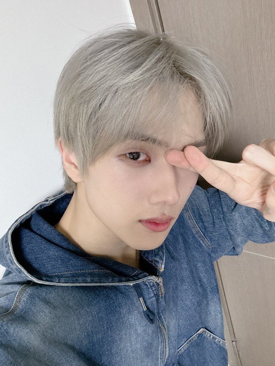 Alwuln's tweet photo. lucuu bngettt AaaaaaAaaaakkajsks (⁠´⁠ ⁠.⁠ ⁠.̫⁠ ⁠.⁠ ⁠`⁠) https://t.co/YvWbWzI6Ql