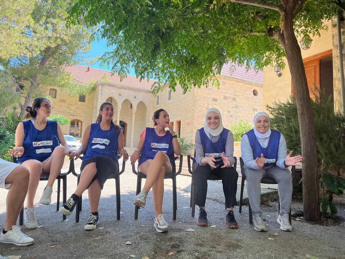 "الآن، أستطيع أن أشارك في الأنشطة المجتمعية وأن ألعب دورًا مهم مًا بدون خوف" - سمية (15)، مشاركة في #الحركة_بركة. اكتشف كيف يسهم #أثر_الشباب في تقدم المساواة بين الجنسين من خلال أمثلة #الجزائر و #لبنان: unodc.org/romena/ar/Stor…