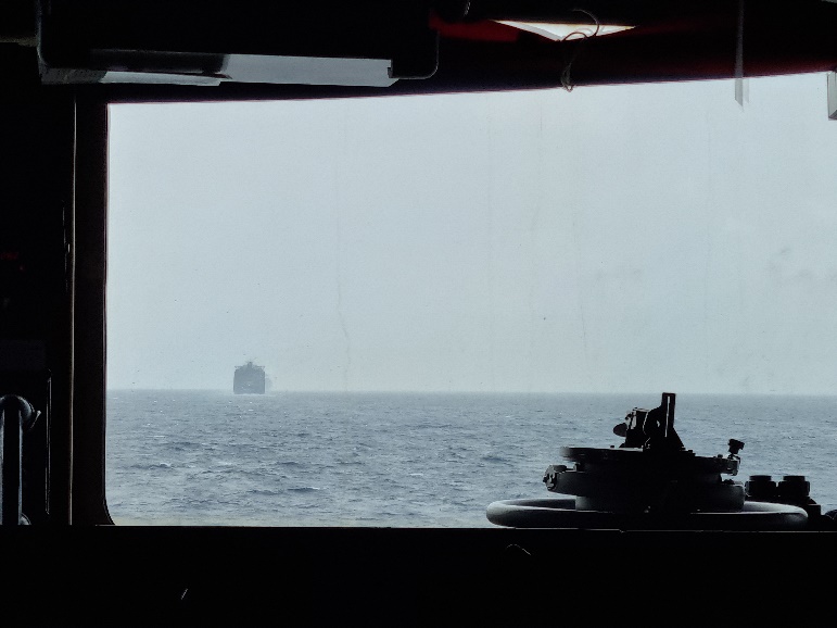 EUNAVFORASPIDES's tweet photo. Under the watchful eye of ITS DUILIO, a merchant vessel proceed to travel safe to its destination.
Entry point for maritime shipping remains the #MSCHOA for registration and protection request (https://t.co/ICxdOzi6dE).
@eu_eeas @ItalianNavy #mschoa #operationaspides https://t.co/QzrtNbKlyh