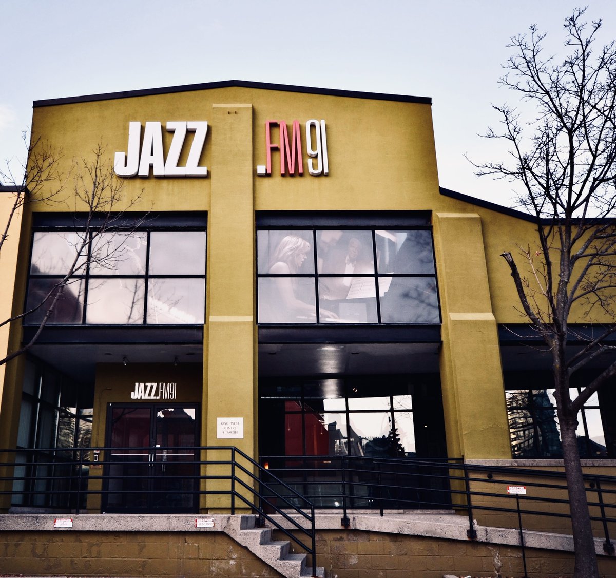Happy Jazz Appreciation Month from Canada's jazz station @JAZZFM91 ! Listen in, buy some music, go out and see your favourite performers live. Support Jazz. #DiscoverMusic #JazzAppreciationMonth