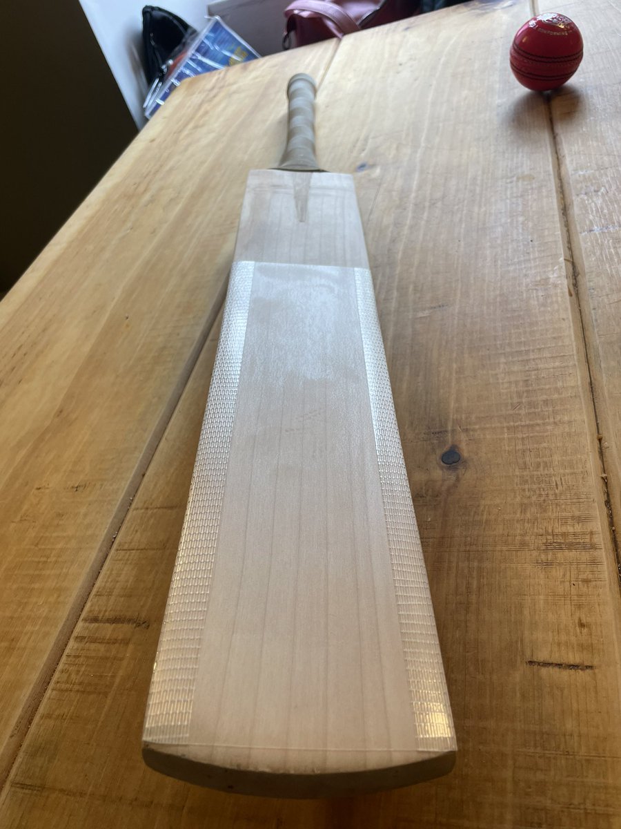 Cris Taylor tweet media