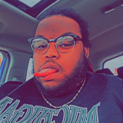 lilmarkas's tweet photo. #NewProfilePic https://t.co/Ua7EEqMZy2