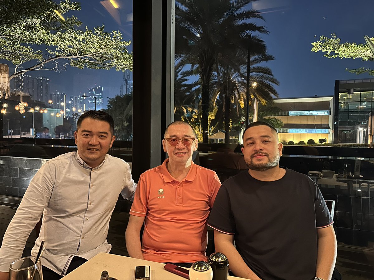 Coach Justin hari ini bertemu owner Erspo, Muhammad Saddad. Lewat YouTube nya, Coach Justin menginformasikan hasil pertemuan tersebut. Salah satunya ada rencana jersey timnas Indonesia di-desain/rombak ulang dengan melibatkan supporter &amp; insan sepakbola. Ada plan launching