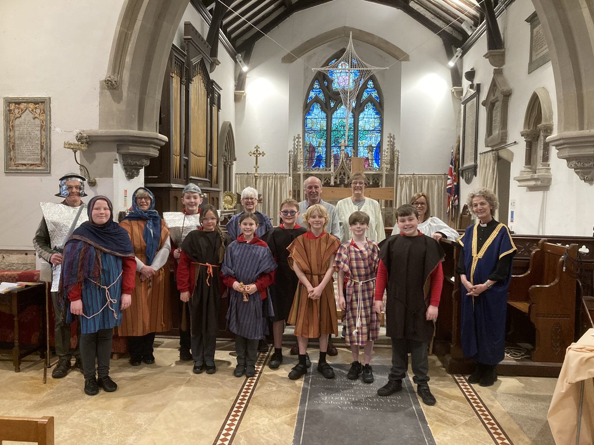 SheepyPrimary's tweet photo. Wishing you all a Happy Easter and thanking our @sheepyparish @JuliaHargreave1 Open the Book team for a fabulous delivery of the Easter Story before we broke up.  #sheepyflock #HeIsRisen #easter2024 https://t.co/re22ClNizM