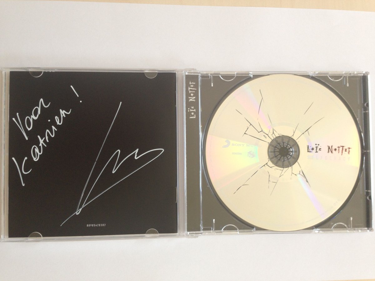 KlnArTy's tweet photo. already 7 years , merci pour tout @L0oiic 🧡
#Selfocracy #FNAC #Antwerpen https://t.co/nynXm1GUik