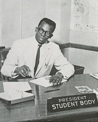 #OTD in 1960, Indiana University students elected Elkhart native Thomas I. Atkins the first Black student body president. He later worked with the NAACP and fought to desegregate schools. Learn more about the tireless reformer with #UntoldIndiana: blog.history.in.gov/how-ius-thomas…