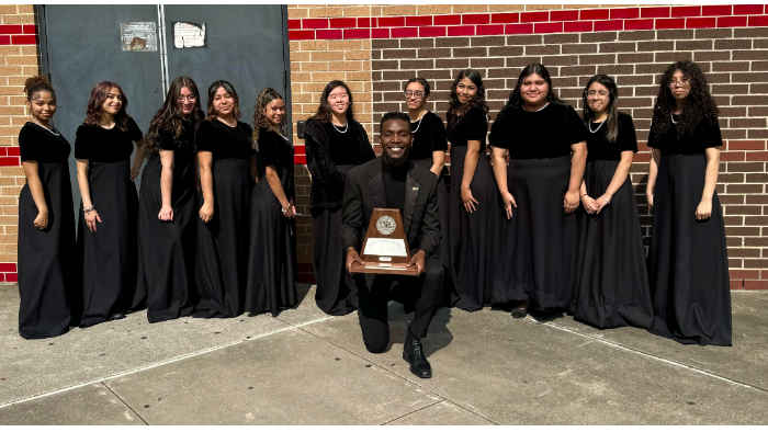 We are Eagle proud of our Choir! We are pleased to announce that the Eisenhower Non Varsity Treble Choir received a sweepstakes trophy with perfect scores in both stage and sight reading categories! Great job Coach Scott!! @Ike9_AISD @Eisenhower_AISD @Darrell88Ross @bolton_kesha