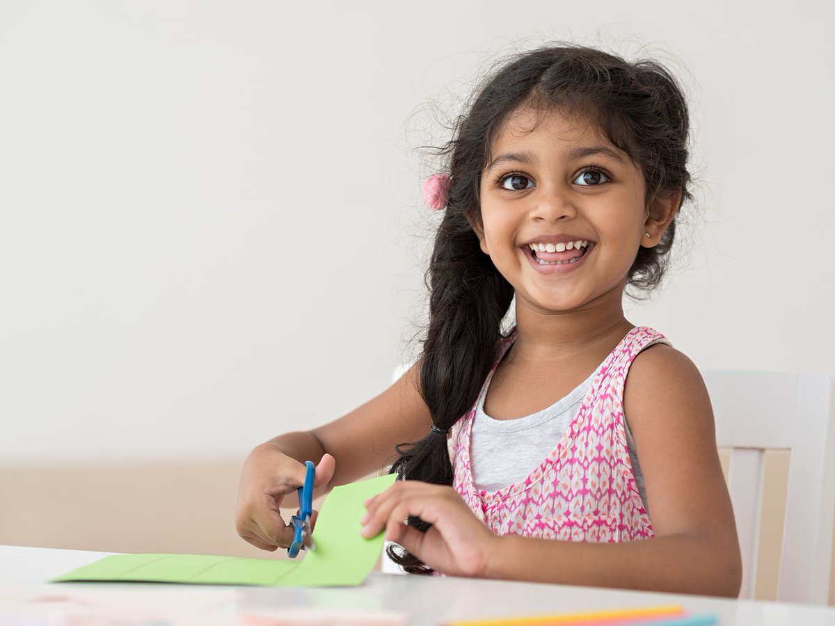 🍎 Starting Kindergarten or Transitional Kindergarten is a big step for kids (and parents!). #KindergartenReady #ParentResources #Kindergarten #EarlyLearning #TalkReadSing Start preparing early with these helpful tips and resources from @ScholParents: buff.ly/2L5EWbb