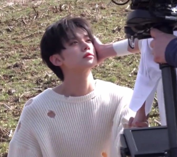 cheongsim_'s tweet photo. 닮음........ https://t.co/z6lGhc1XSD
