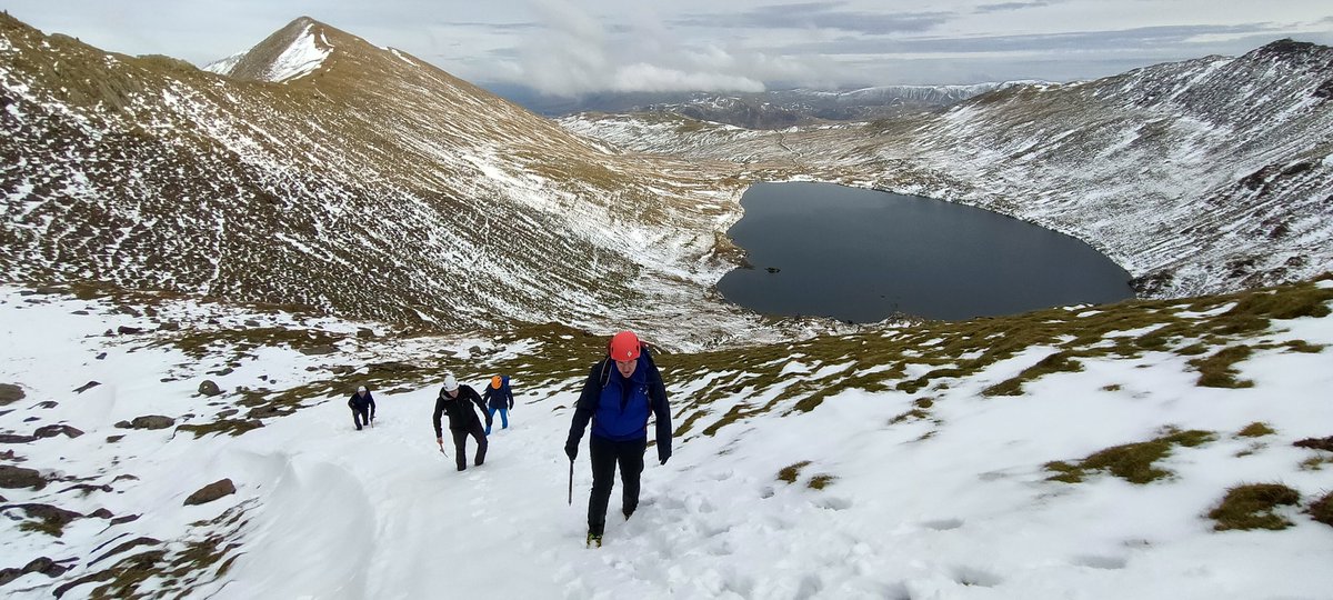 We'll let Jon enjoy his well earned retirement after 16 years & 778 ascents but Wes & Zac will be back for the first snows of next winter Have a grand summer of adventures 😎 #summitsafely