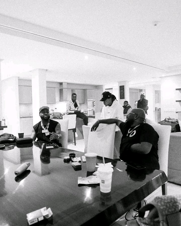 Nelpepper's tweet photo. DJ Maphorisa "We come along way @davido like 10years ❤️🙏🏿 cnt wait for them to hear our music" https://t.co/meIZc1XmOC