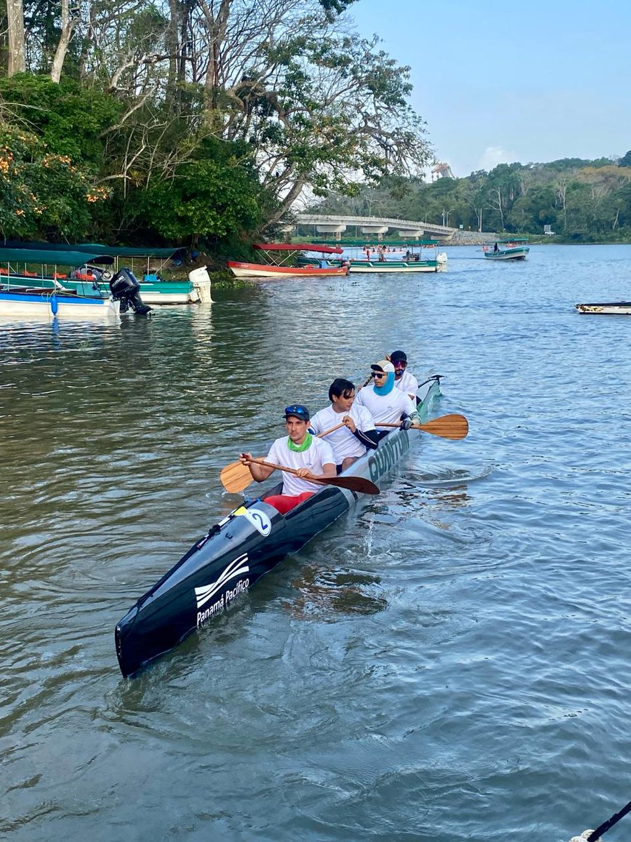 RAGittensI's tweet image. Desde viernes 22mar hasta domingo 24mar se celebró 70 aniversario d #CarreraDeCayucos d océano a océano #O2O después d 17 años desde la última vez q lo hacía! Deporte autóctono, q te permite conocer @canaldepanama como pocas personas lo conocen #CayucoEstaDeVuelta @MarottaIlya 1/