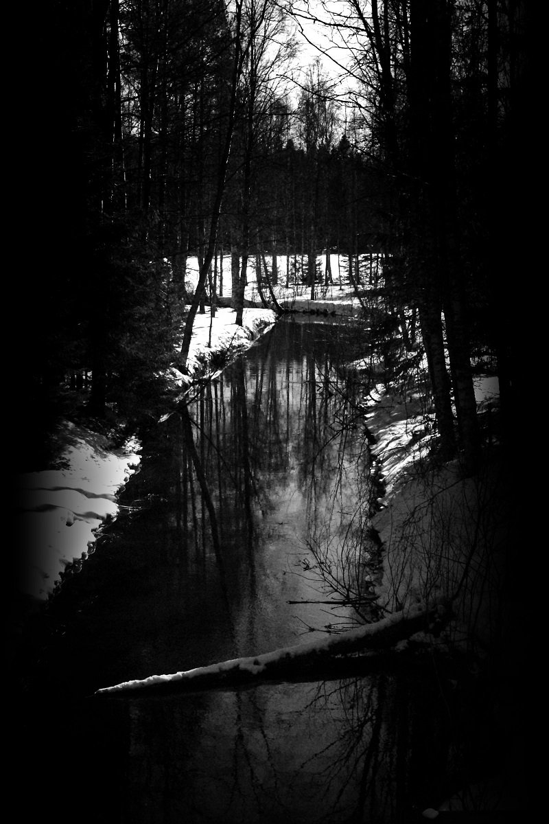 RIVER #digitalphotography #blackandwhitephotography #River #spring