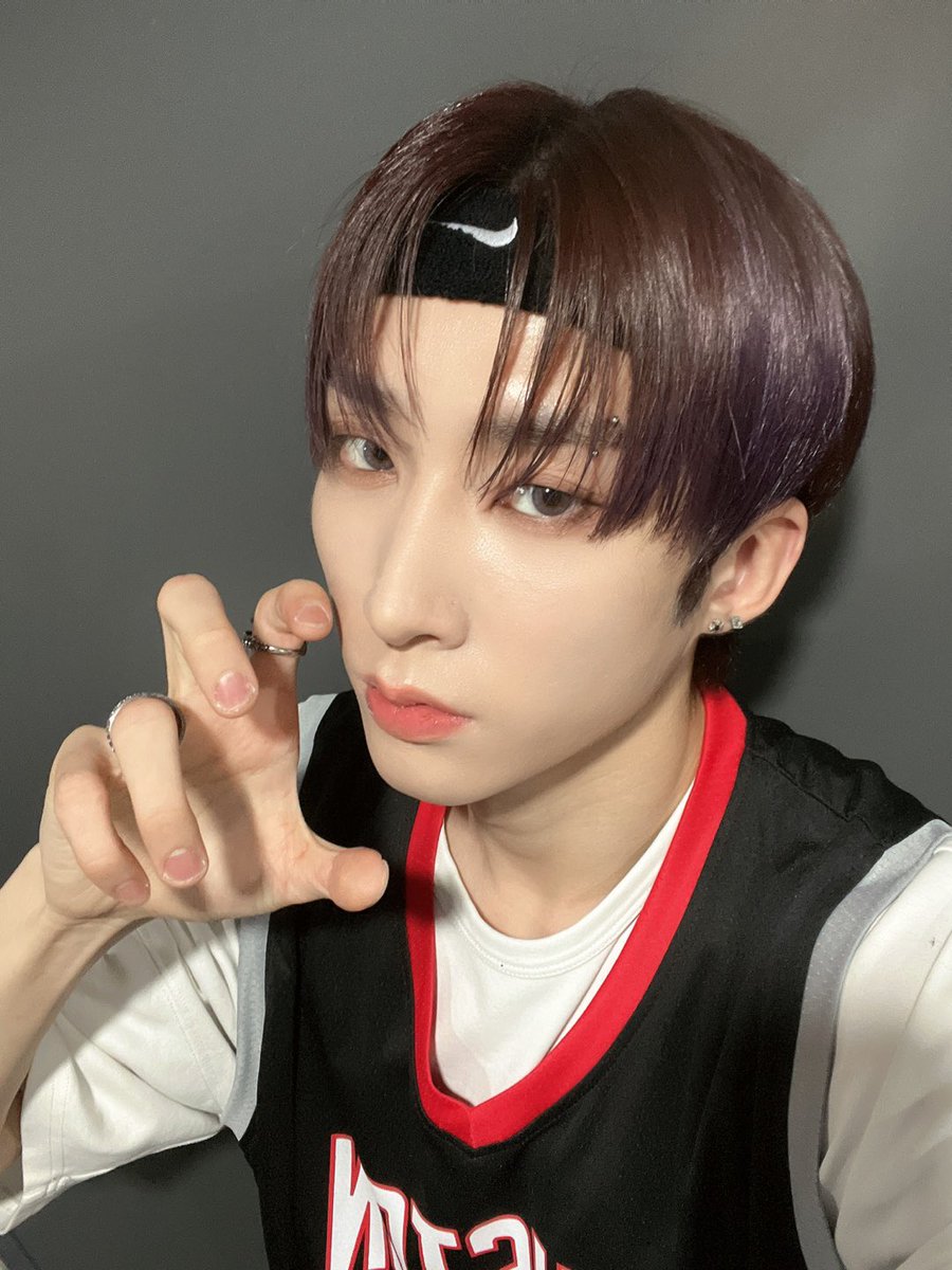 XODIAC_MEMBERS's tweet photo. [#웨인] 

🐺🏀

#XODIAC #소디엑 #WAIN #웨인 https://t.co/caBEWlVCa2
