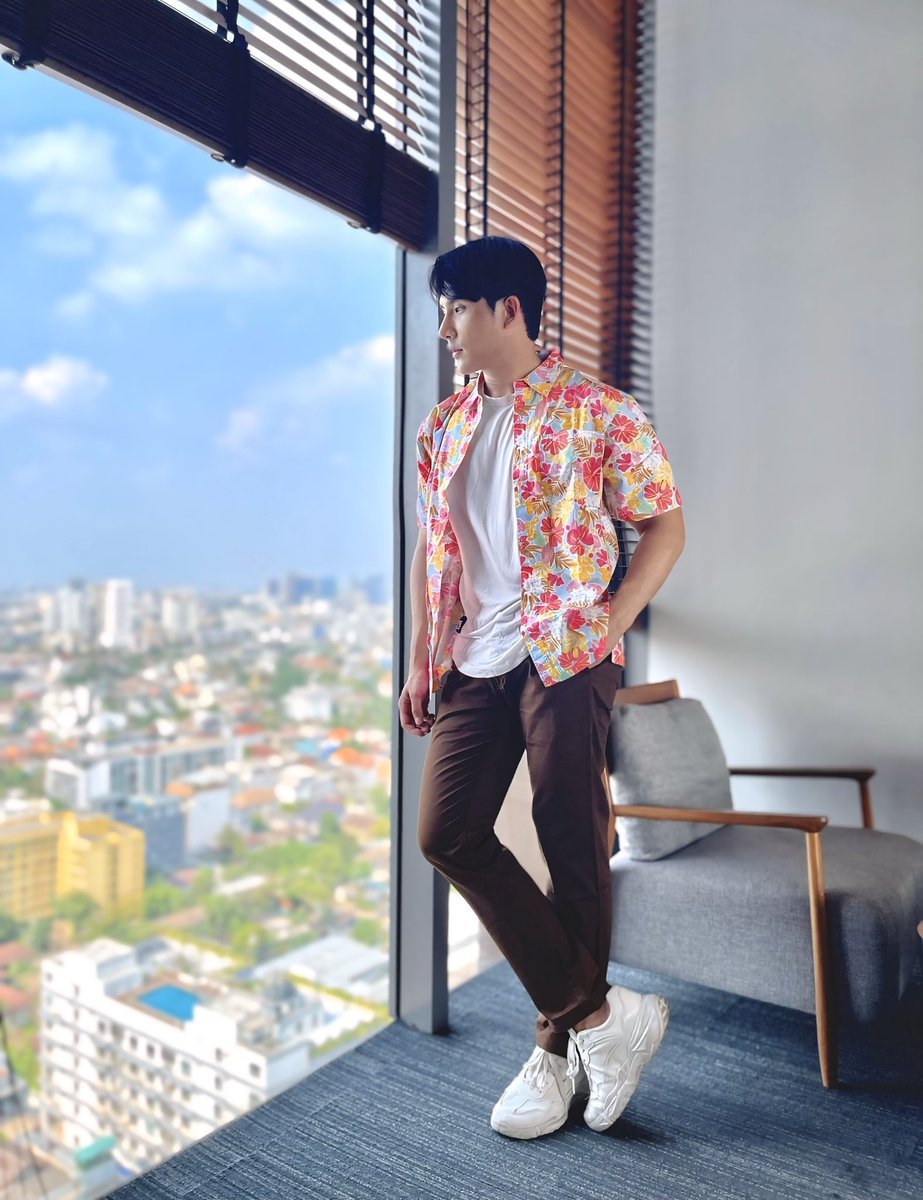 bas_karanbas's tweet photo. สงกรานต์นี้มีเสื้อใส่กันหรือยังครับ จะใส่ไปเล่นน้ำ ไปเที่ยว ต้อนรับลมร้อน ต้อง suika เสื้อแตงโม🍉
Shopee : https://t.co/KQ9reLNFQk
Lazada : https://t.co/HYou19LUXL
Tiktok : https://t.co/BQ3x5dyceg
#tangmo
#suika
#เสื้อแตงโม
#เสื้อเชิ���ต
#เสื้อสงกรานต์
#ลายดอก
#thailand 
#bas_karan https://t.co/MIMcLD3QiB