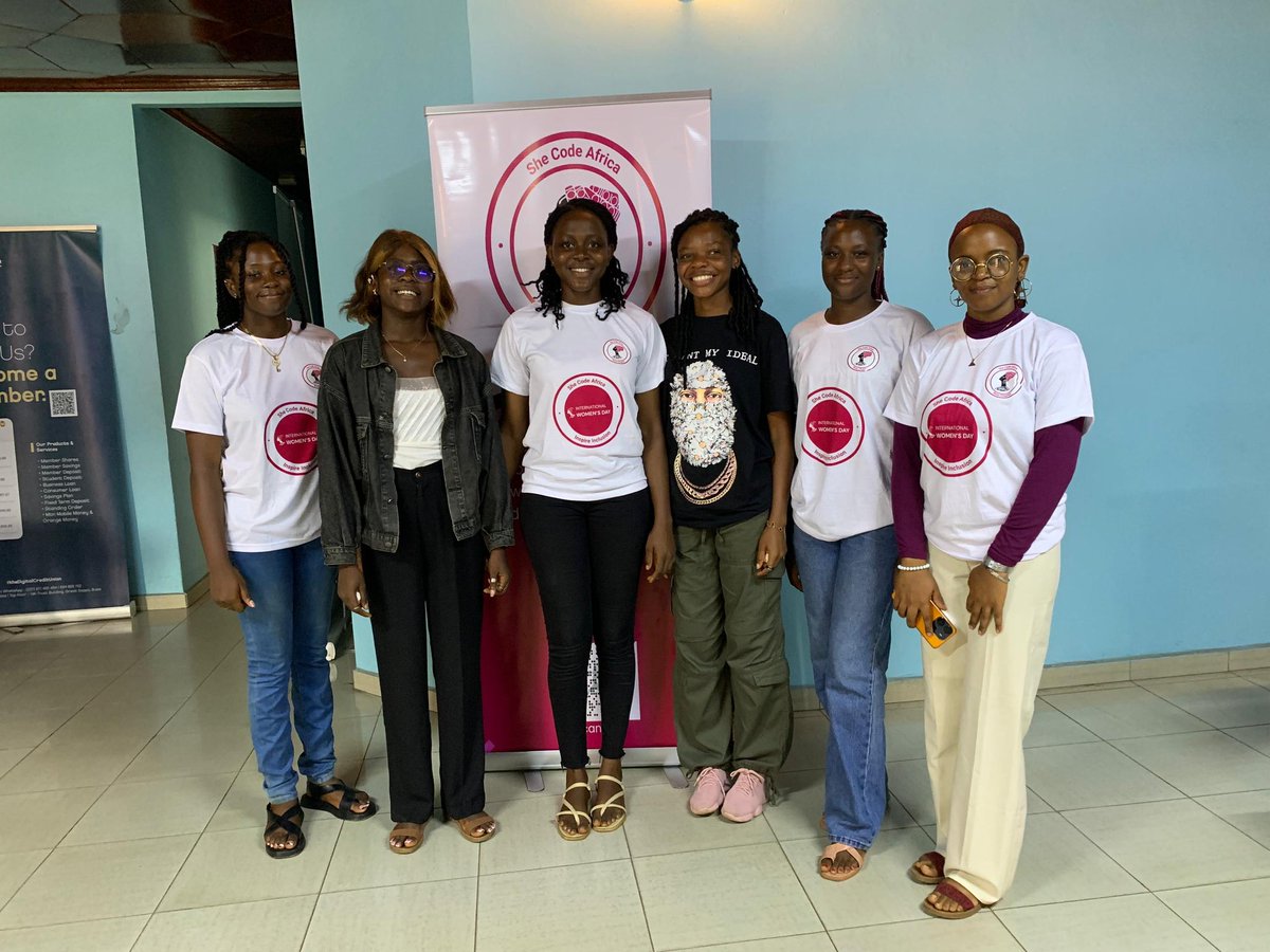 B_Djitue's tweet photo. On Saturday 30th I had the opportunity to take part in the IWD2024 of which I was part of the organiser. It was a moment where I had the opportunity to meet tech seniors, to learn and enjoy 🥰🥰
#IWD24 
#InspireInclusin
@SCA_Buea
@KwahamGrace 
@ElisabethFofie https://t.co/mSZgUhHAso