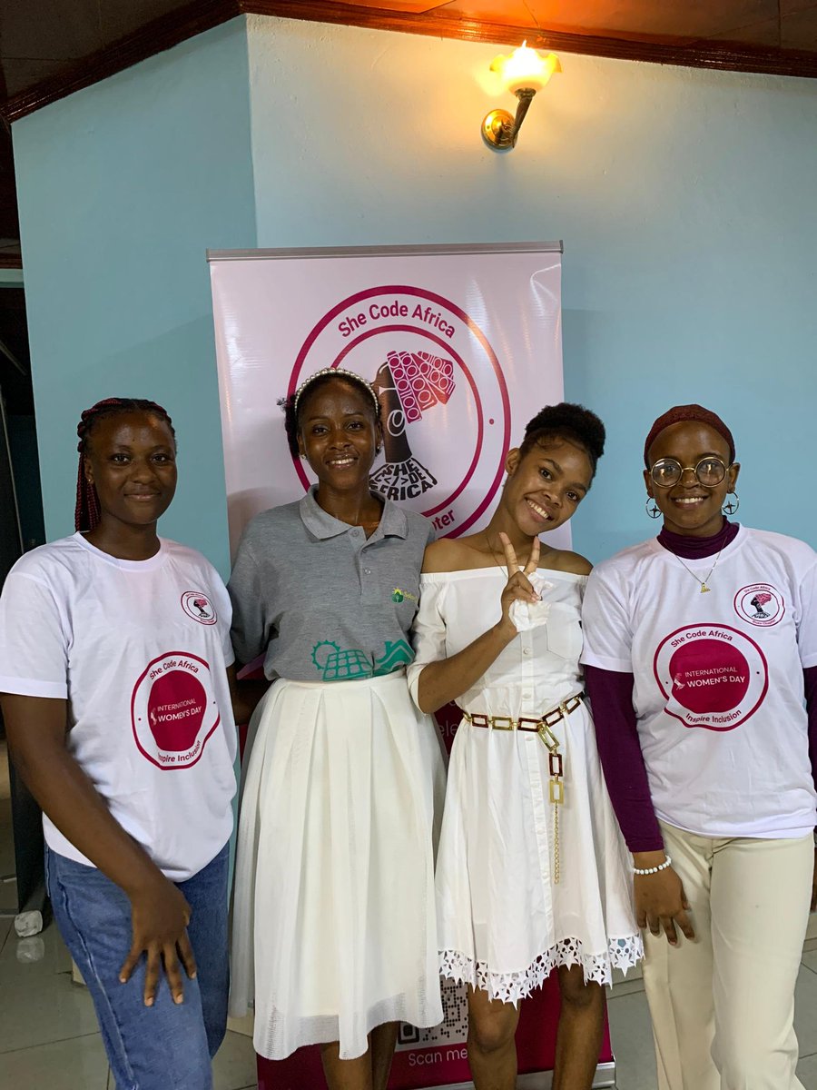 B_Djitue's tweet photo. On Saturday 30th I had the opportunity to take part in the IWD2024 of which I was part of the organiser. It was a moment where I had the opportunity to meet tech seniors, to learn and enjoy 🥰🥰
#IWD24 
#InspireInclusin
@SCA_Buea
@KwahamGrace 
@ElisabethFofie https://t.co/mSZgUhHAso