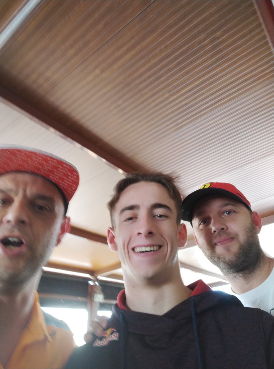 torrano_juan's tweet photo. Con el próximo campeón mundo,🦾🦾🦾🦾 https://t.co/TGDHxFzFGj