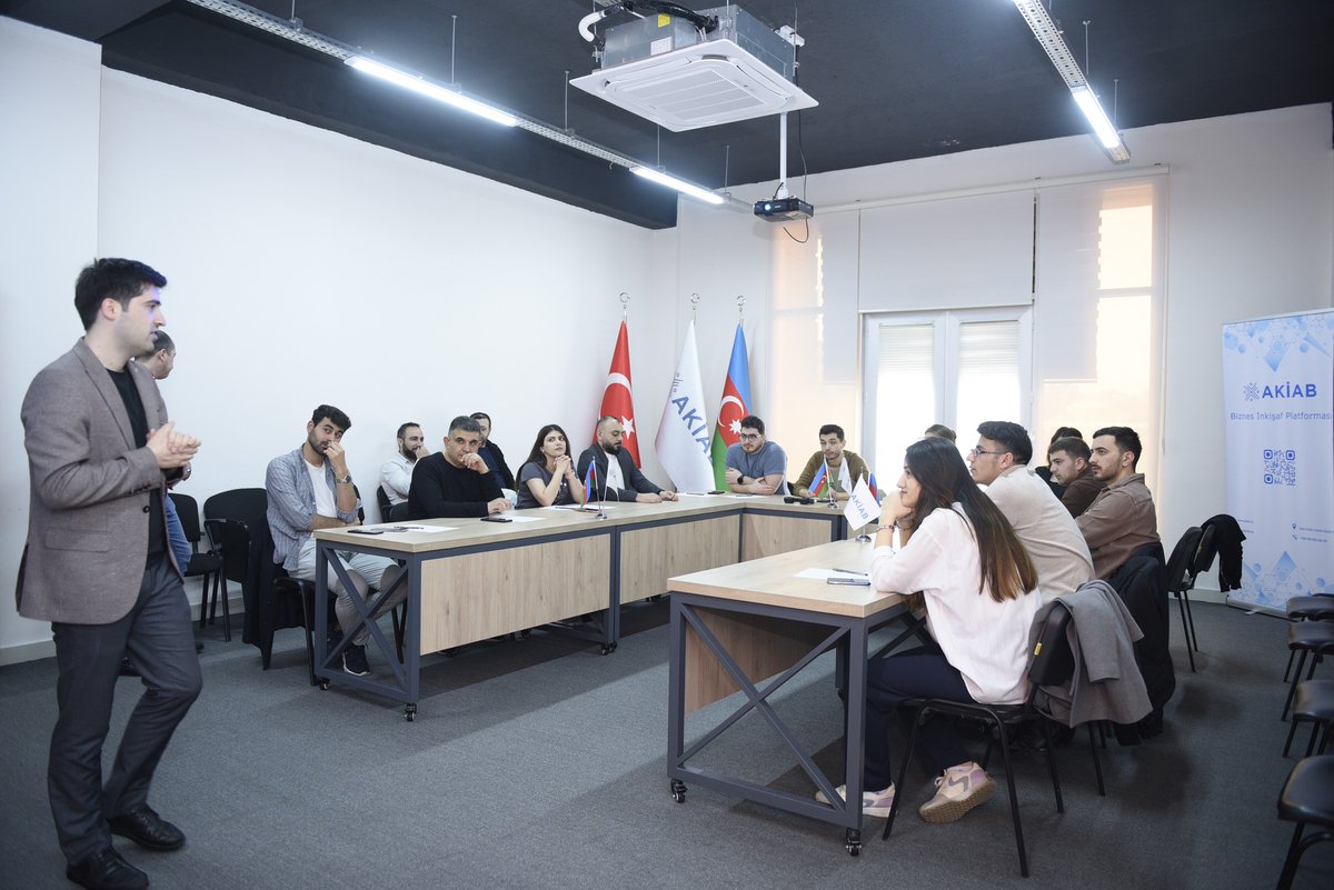 AkiabMmc's tweet image. AKİAB partnyorları üçün “0-ın altında marketinq” mövzusunda təlim keçirildi!

#AKİAB #marketingpartner #telim