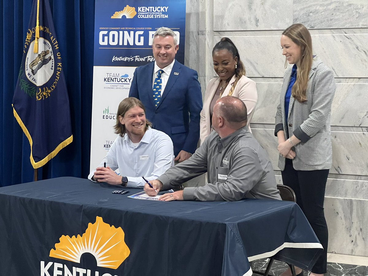 It's a great morning for @kctcs & start to #ccmonth! We kicked off Going Pro signing season, where our grads can sign on to a great job with a KY employer. Our colleges will be holding signing events all spring. Big thanks to our many awesome partners & speakers!