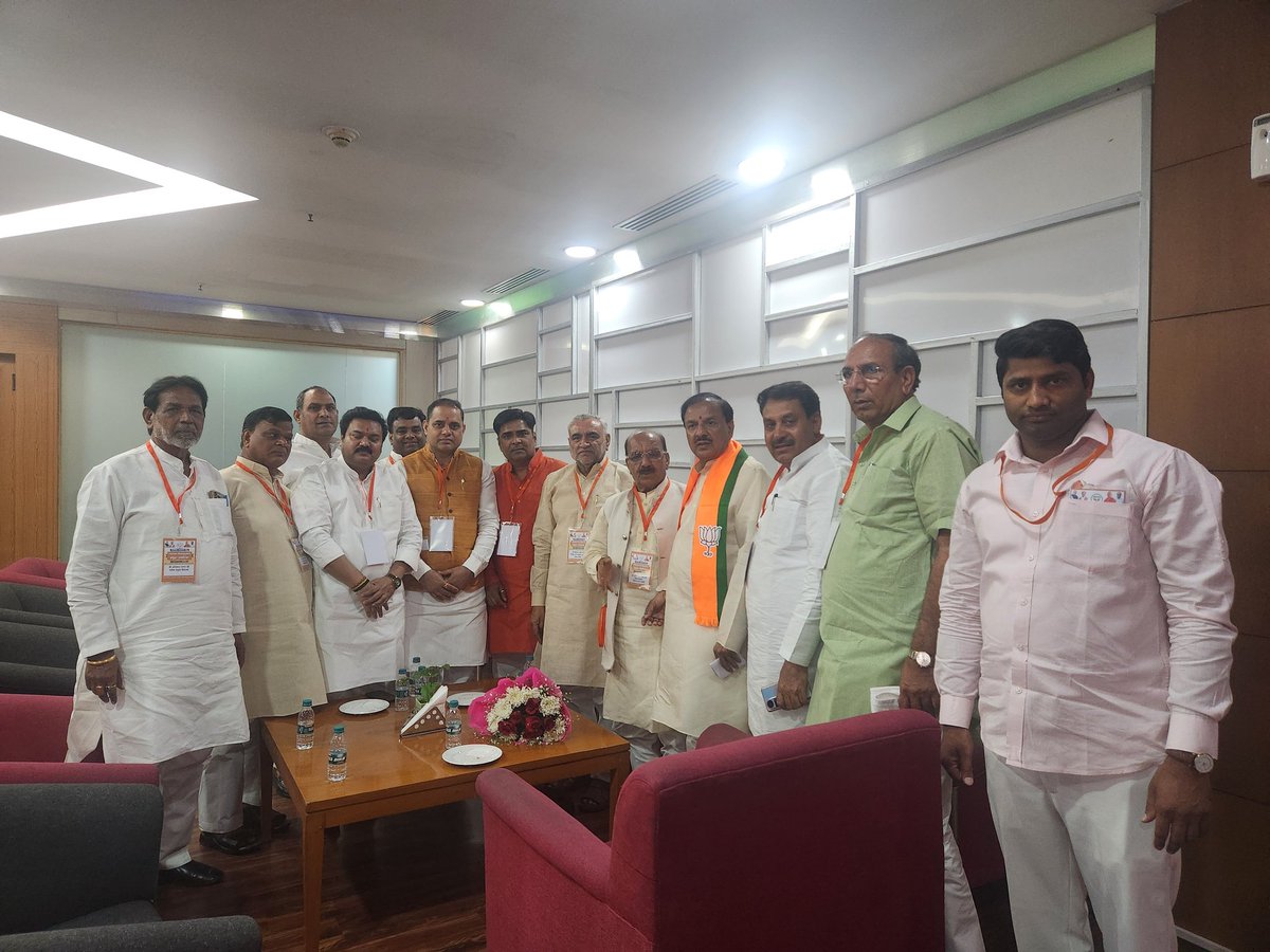 प्रबुद्ध वर्ग सम्मेलन"
 लोकसभा गौ बु नगर
आदरणीय मुख्यमंत्री उत्तर प्रदेश योगी आदित्यनाथ जी का आशीर्वाद प्राप्त हुआ