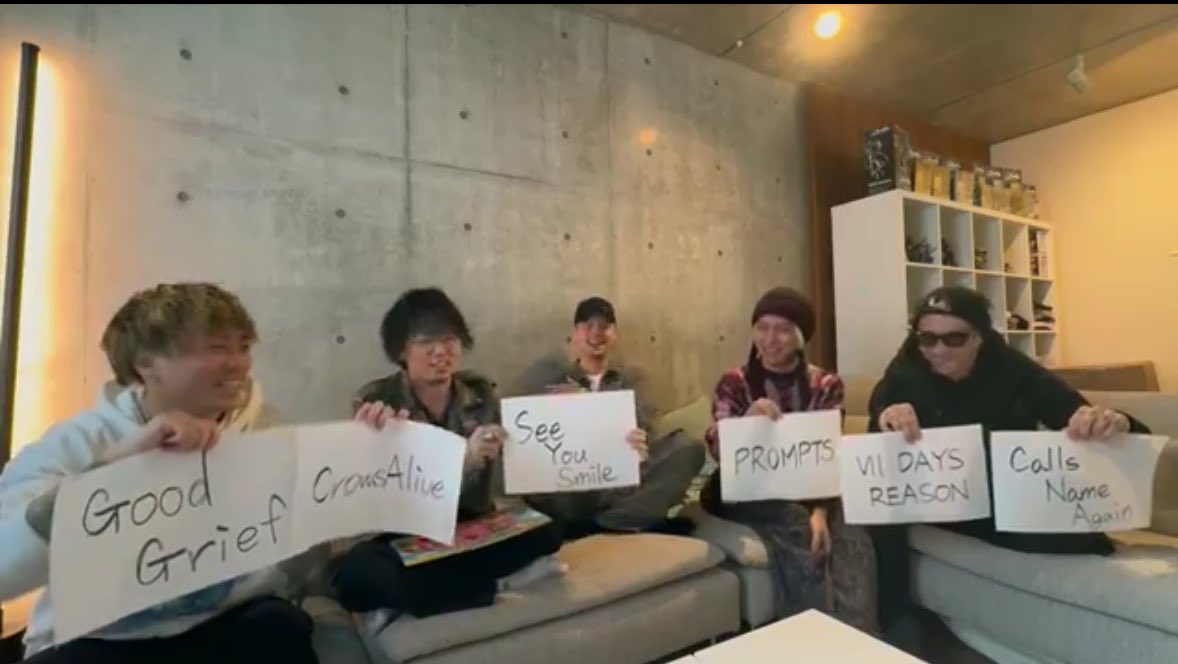 tazu_chan's tweet image. COLD RAINのOAおめでとうございます✨🎉㊗️🎉✨
#callsnameagain #goodgrief #crowsalive #seeyousmile #prompts #sevendaysreason