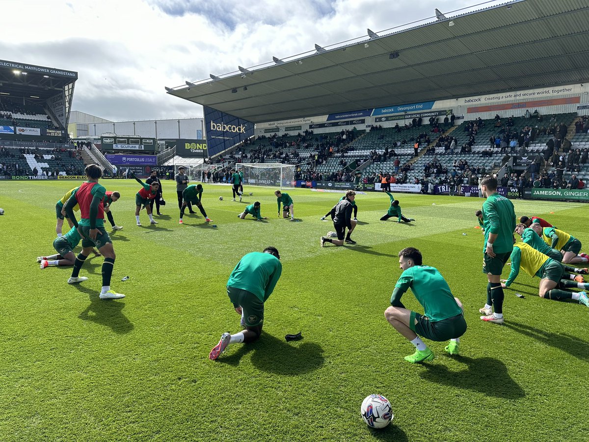 25 minutes to kick off at Home Park and @Argyle warm up ahead of their clash with @BristolCity