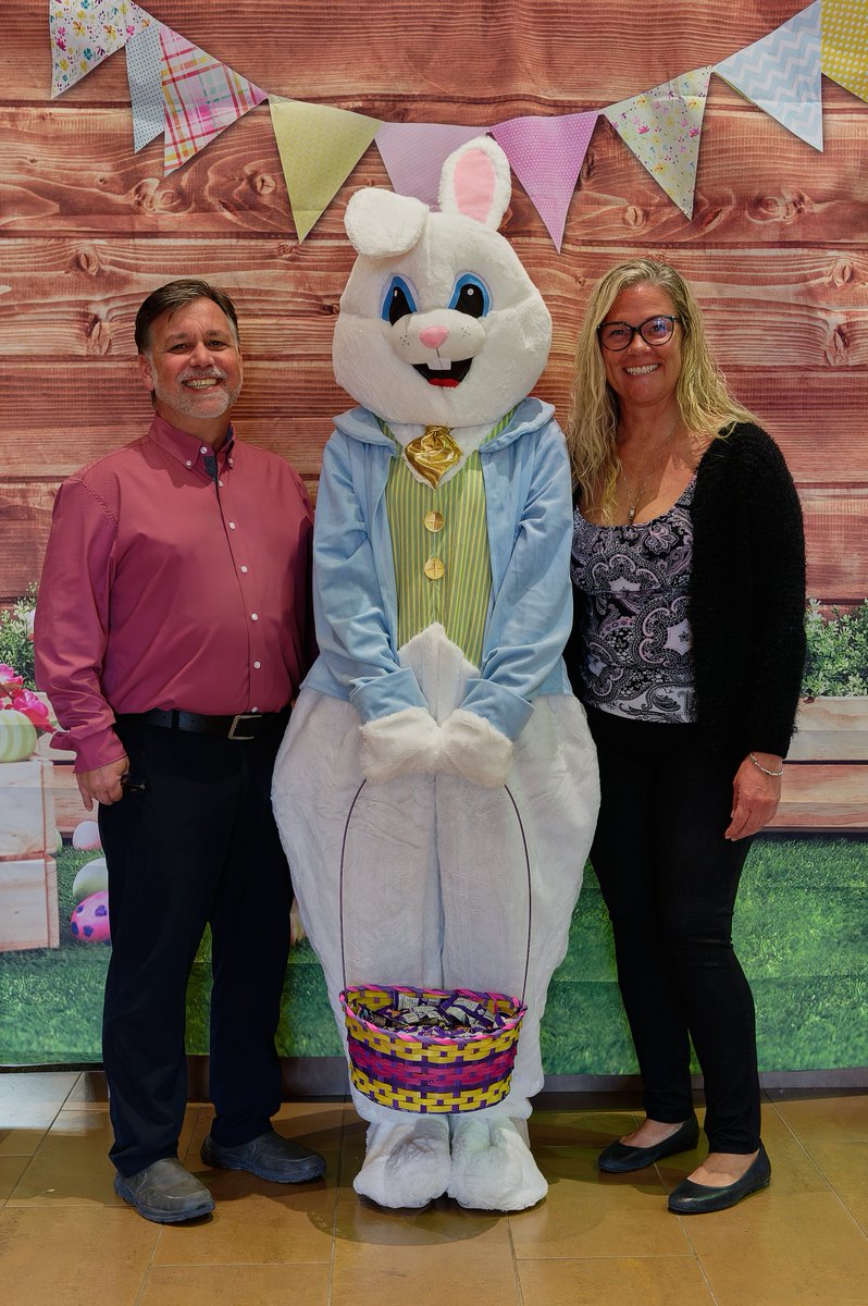 Catgandcc's tweet photo. We were so egg-cited to enjoy Easter at the Club. 🐰
Visit our Facebook page for more photos.
#clubevents #clubdining #catgandcc #cataraquifamily https://t.co/zYGxC1zmYe