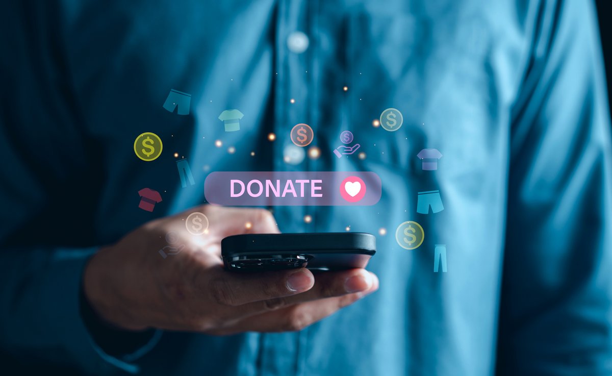 How can data boost charity fundraising?📈 Imperial College Business School’s Dr Sven Mikolon and Professor Wolfram Wiesemann, have used data analytics and #AI to provide insights into how charities & nonprofit organisations can raise cash ↓ #IBKnowledge imprl.biz/49f37Lh