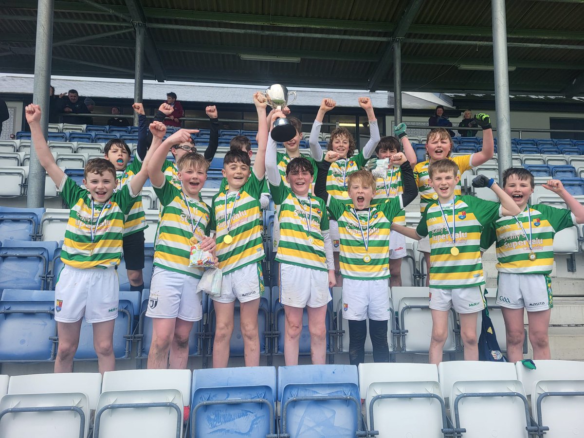 🇮🇪 <a href="/CarberyRangers/">Carbery Rangers GAA</a> U13 Football Team that won The Paddy Hurley Cup in Castlehaven today.
A great morning of Football from all 4 teams  involved. 
Well done 🏆💚🤍💛

<a href="/CastlehavenGAA/">Castlehaven GAA</a> <a href="/KilmeenKilbree/">Kilmeen PRO</a> <a href="/KilmichaelGAA/">Kilmichael GAA</a> <a href="/OfficialCorkGAA/">Cork GAA</a> <a href="/CarberyGames/">Carbery Gaa Coaching & Games</a>