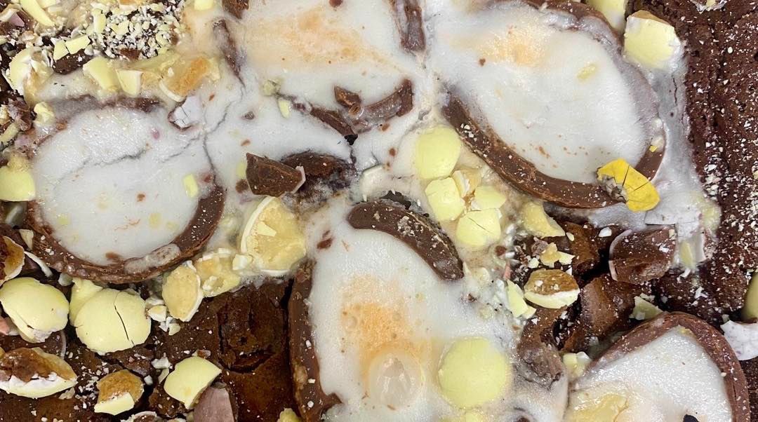 🐣OUR EASTER WEEKEND AT BERE CIDER🐣 🎤LIVE MUSIC FROM THE SIDETRACKS AT OUR AMERICAN NIGHT! 🎶 THANK YOU AND WELL DONE TO EVERYONE WHO ATTENDED OUR FIRST OPEN MIC!
🥂CONGRATULATIONS TO THE WINNERS OF OUR EASTER DRAW! 
 #WhereItsTo #easterweekend #americannight #live #bbq #music