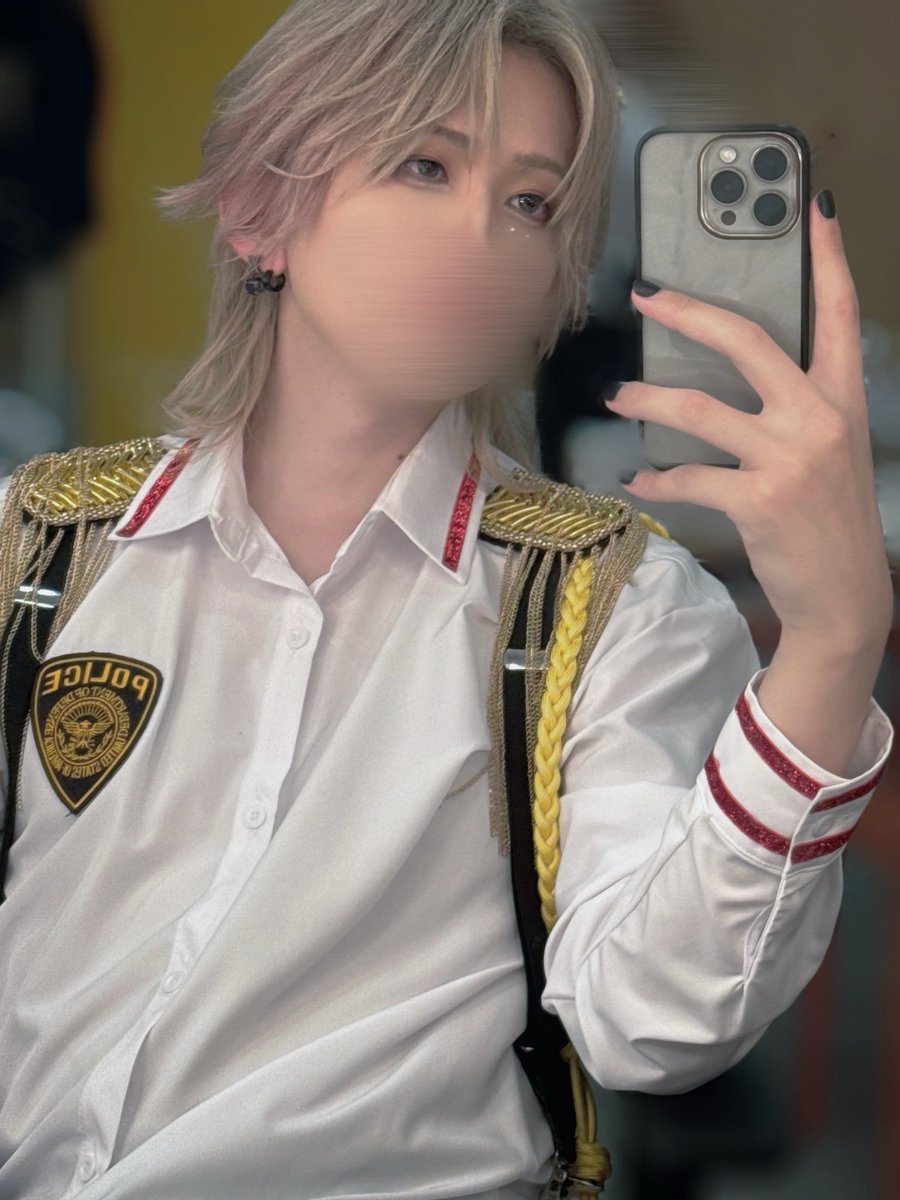 大阪一日目ありがと〜🐙🔥 前髪上げてみたんだけど 好き？