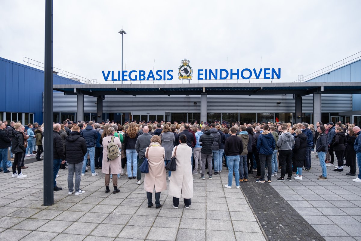 Vandaag is het 12e RSQN van het #KorpsMariniers vertrokken naar Bosnië en Herzegovina. Zij zullen hun collega's van het 11e RQSN aflossen die sinds oktober 2023 deelnemen aan de European Union Force (#EUFOR) missie genaamd Althea.

#QPO #Toewijding #Althea