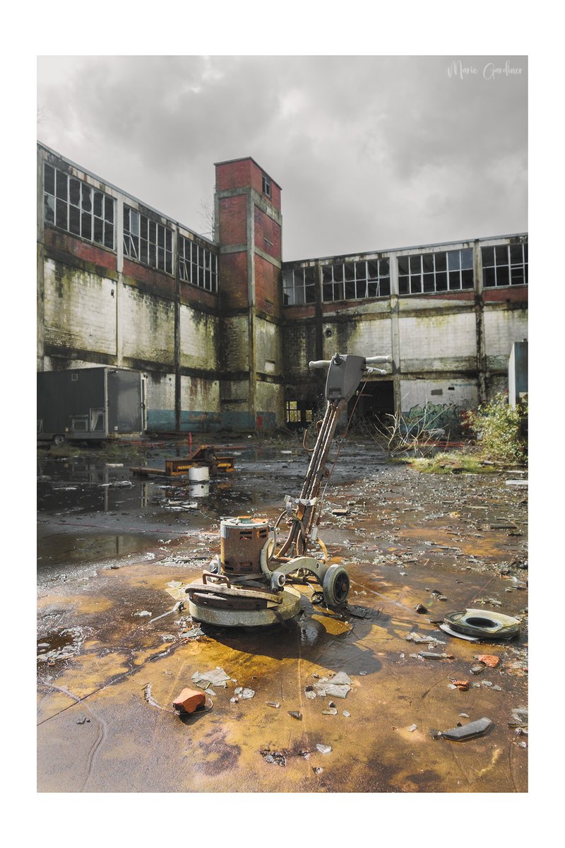 Bank Holiday Monday but I can't resist showing you one of my abandoned factory pictures. This floor buffer was one of the many things still lying about. #ThePhotoHour #Photography