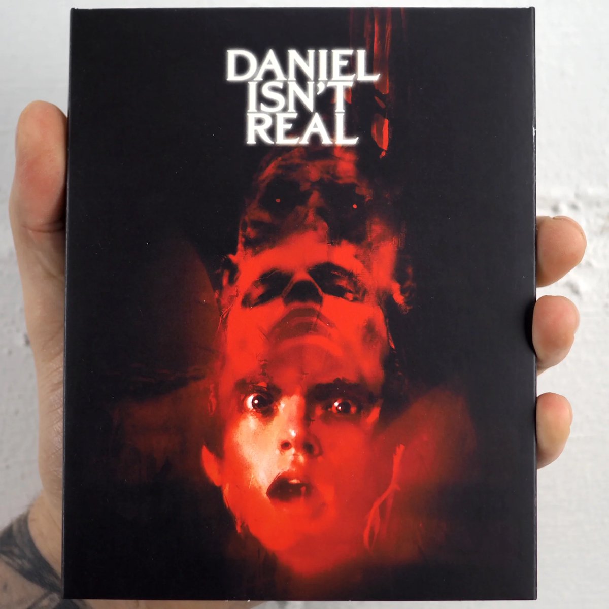 disc_connected's tweet photo. ***ANNOUNCEMENT***
Now available to order on the @VinegarSyndrome website from @ocndistro #PartnerLabel @YellowVeilPics: #DanielIsntReal (2019)!
A troubled college freshman, Luke, suffers a violent family trauma. He then resurrects his charismatic childhood imaginary friend https://t.co/hxFlHBLRpF
