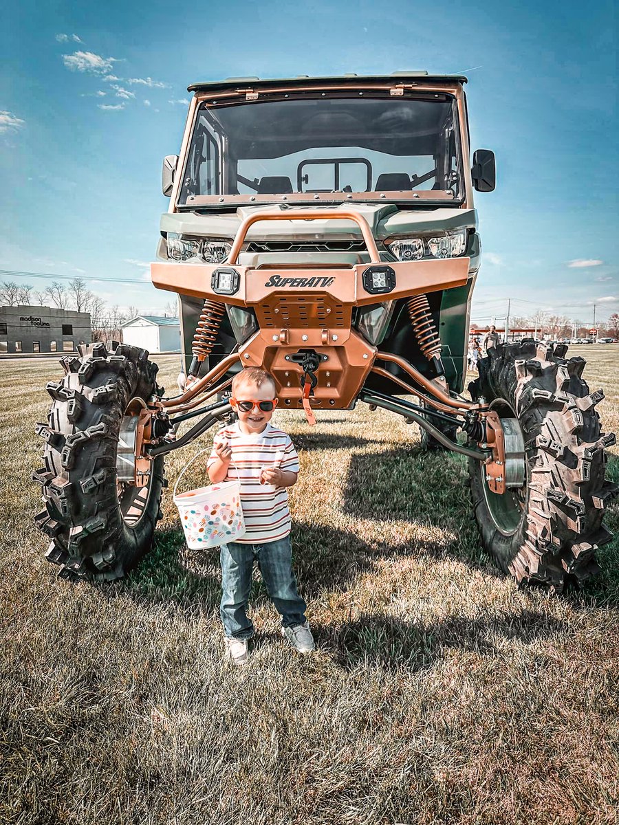 🐣 Big shout out to all the families that came out for the annual #SuperATV Easter Egg Hunt! It was a great time and it's always good to see the kids so eggs-cited! 🐰 We hope everyone had a wonderful Easter weekend! 🐥 #HappyEaster #TeamSuperATV 📸: @s_r_roth
