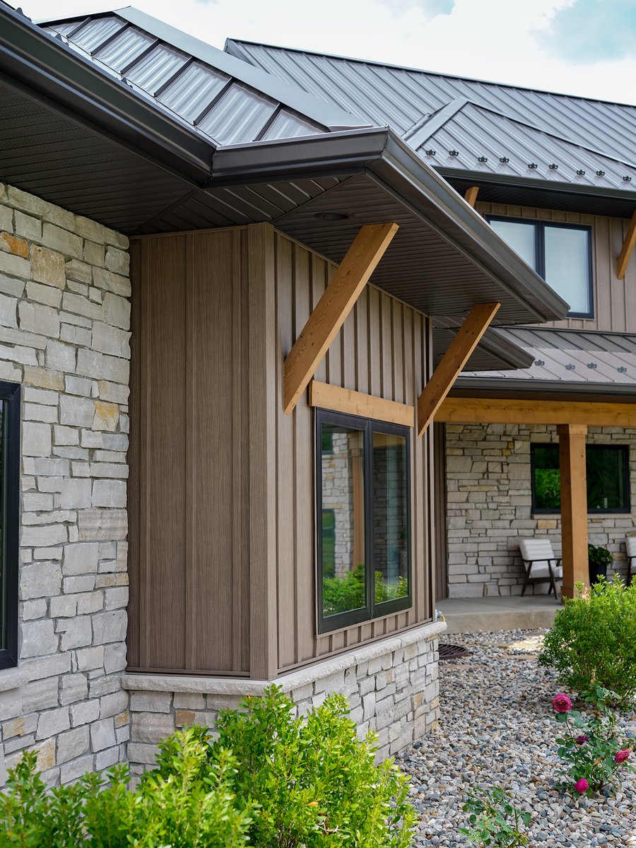 For siding professionals seeking a highly desired solution, TruCedar steel board and batten offers dynamic, classic lines as well as modern color options that homeowners are searching for.

🔗: hubs.li/Q02r8DFB0

#BoardAndBatten #ArchitecturalDesign #Contractors #Architects