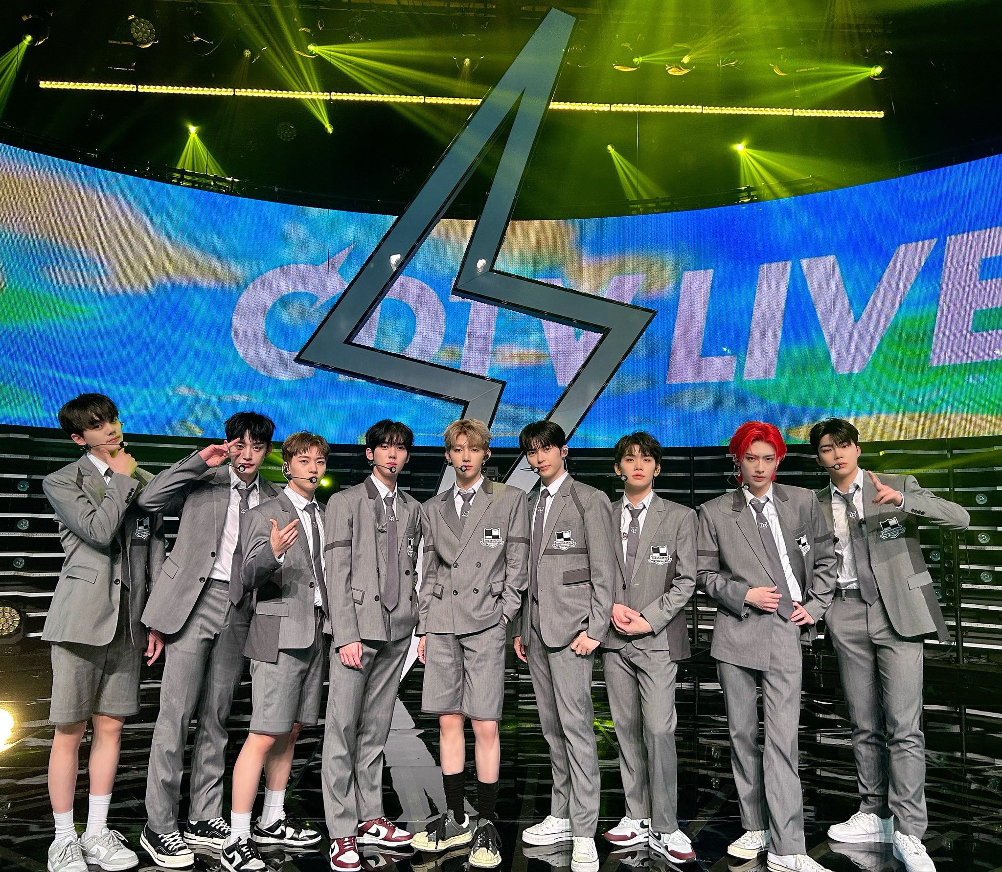 ゼベワン　ライブフォト ZEROBASEONE JP (@ZB1_jp) / Posts / X