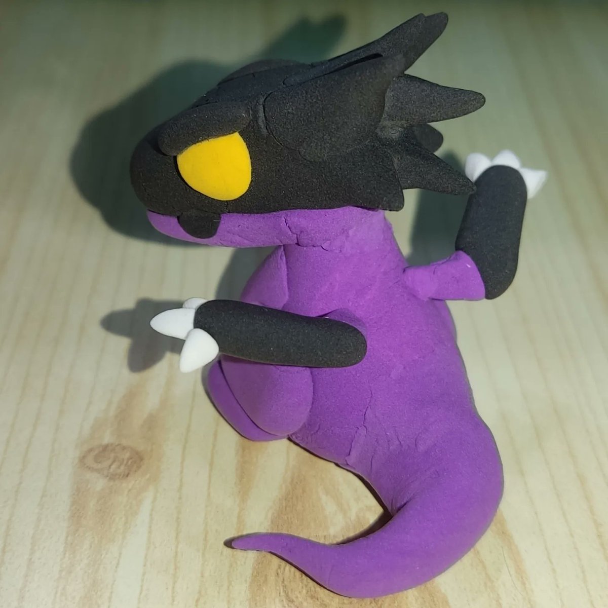 PangolTa_285's tweet photo. Vefal-威臂龍
THIS EGG EVOLVES GRADUALLY-這個蛋正在逐漸進化。
說明:
This Hatch uses its hind legs to control its forelegs.
牠抑制不了在翅膀位置長出來的雙臂,因此與雙腿一起使用。

我覺得爪爪很可愛
還是你們會覺手手比較可愛(⁠*⁠´⁠ω⁠｀⁠*⁠)
@DVC_Global
#dvc #dragon #fanart https://t.co/F3VG51XfWb